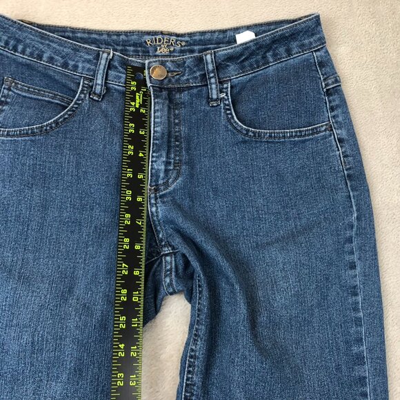 Lee Riders Women's Capri Jeans Size 6M Blue Denim Relaxed Casual Classic Y2K - Picture 9 of 12